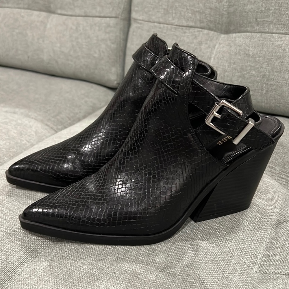 Express Open Back Ankle strap Webster bootie size 8